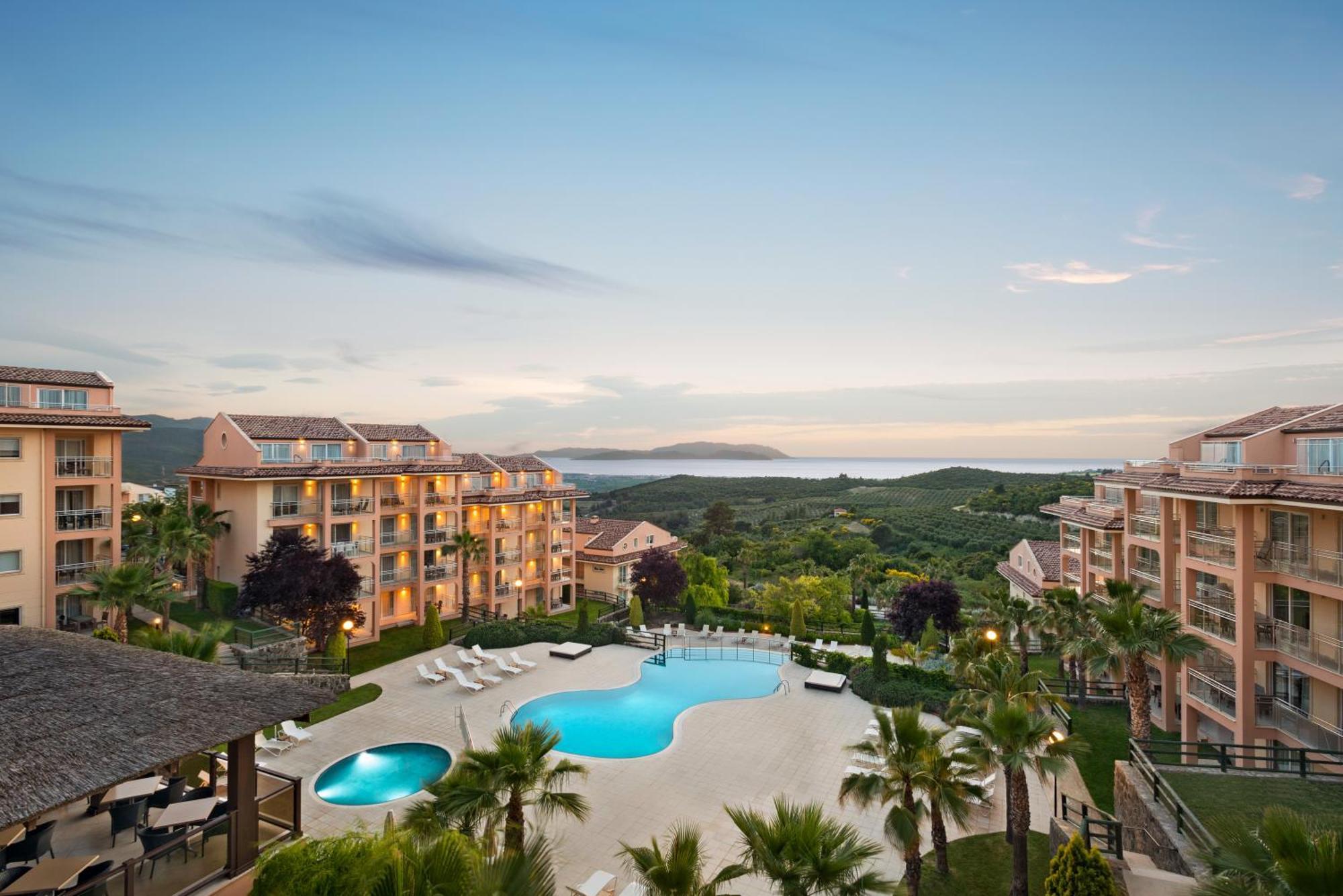 Unique Residence Hotel Golf And Spa Сёке Экстерьер фото