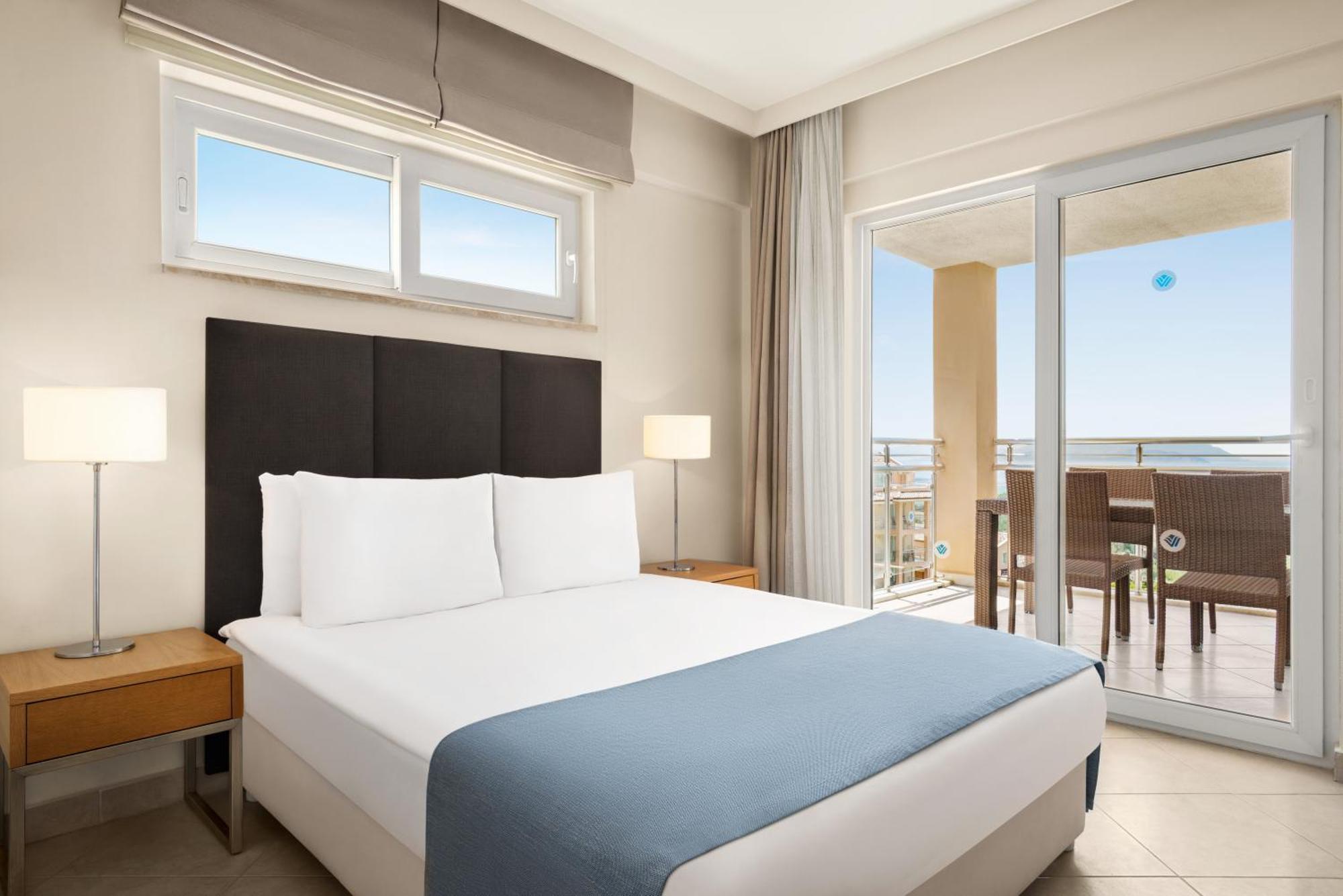 Unique Residence Hotel Golf And Spa Сёке Экстерьер фото