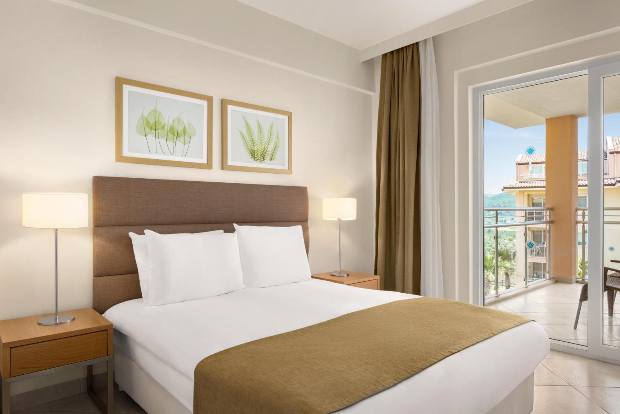 Unique Residence Hotel Golf And Spa Сёке Экстерьер фото